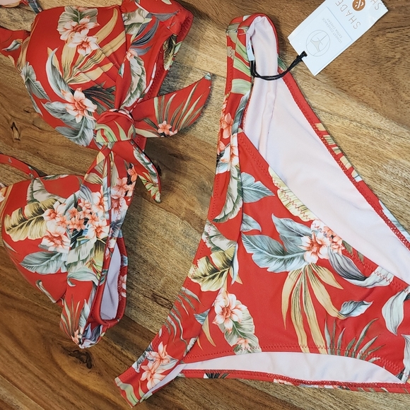 Red Floral Bikini - Picture 2 of 7